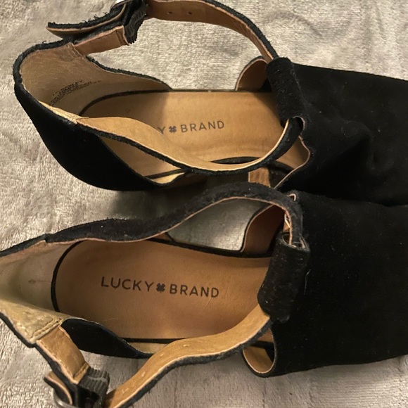 T-Strap Heel - Picture 4 of 5